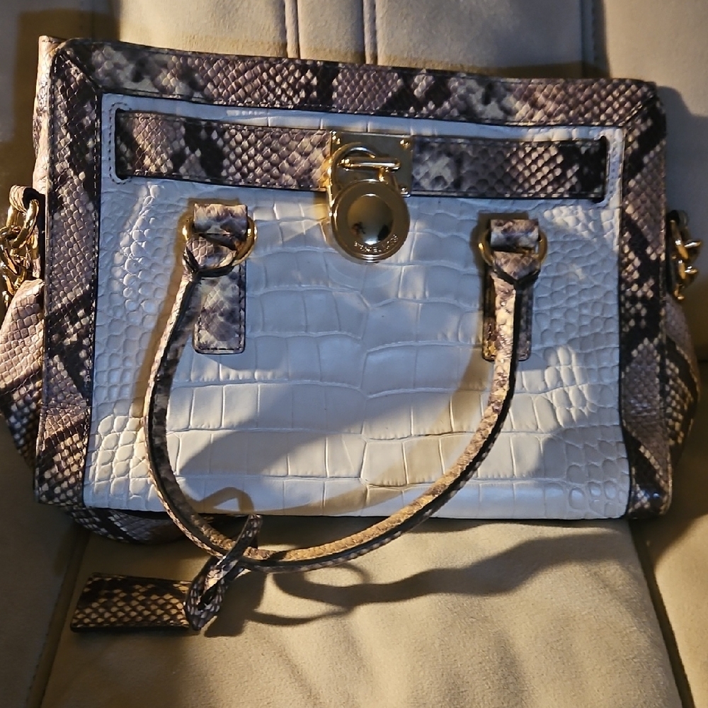 Elegant White and Gray Crocodile-Embossed Handbag